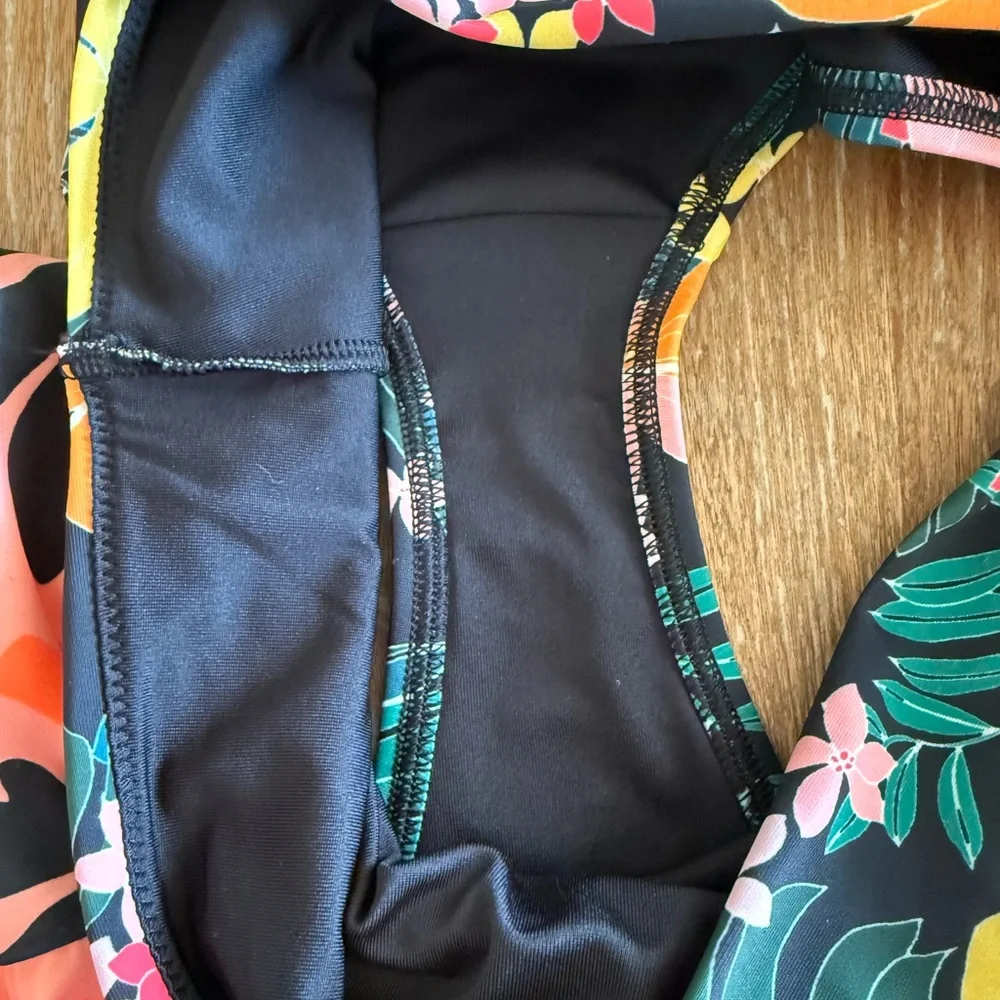 OLD NAVY Bikini Bottom Bundle High Waisted Women’s Size‎ M